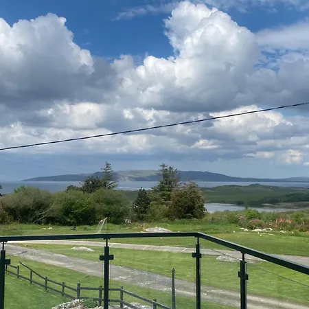 Апартаменты The Blue Door *