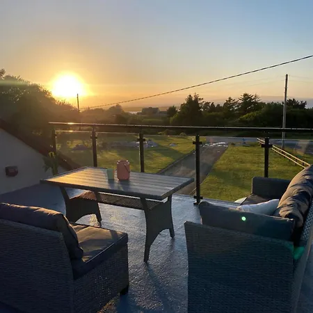 Апартаменты The Blue Door Портну