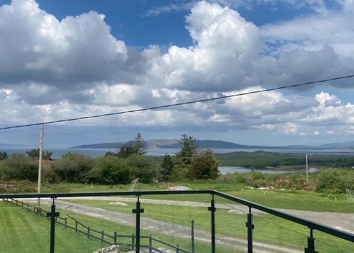 아파트 The Blue Door *