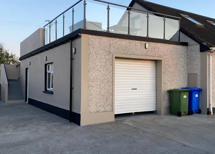 아파트 The Blue Door *